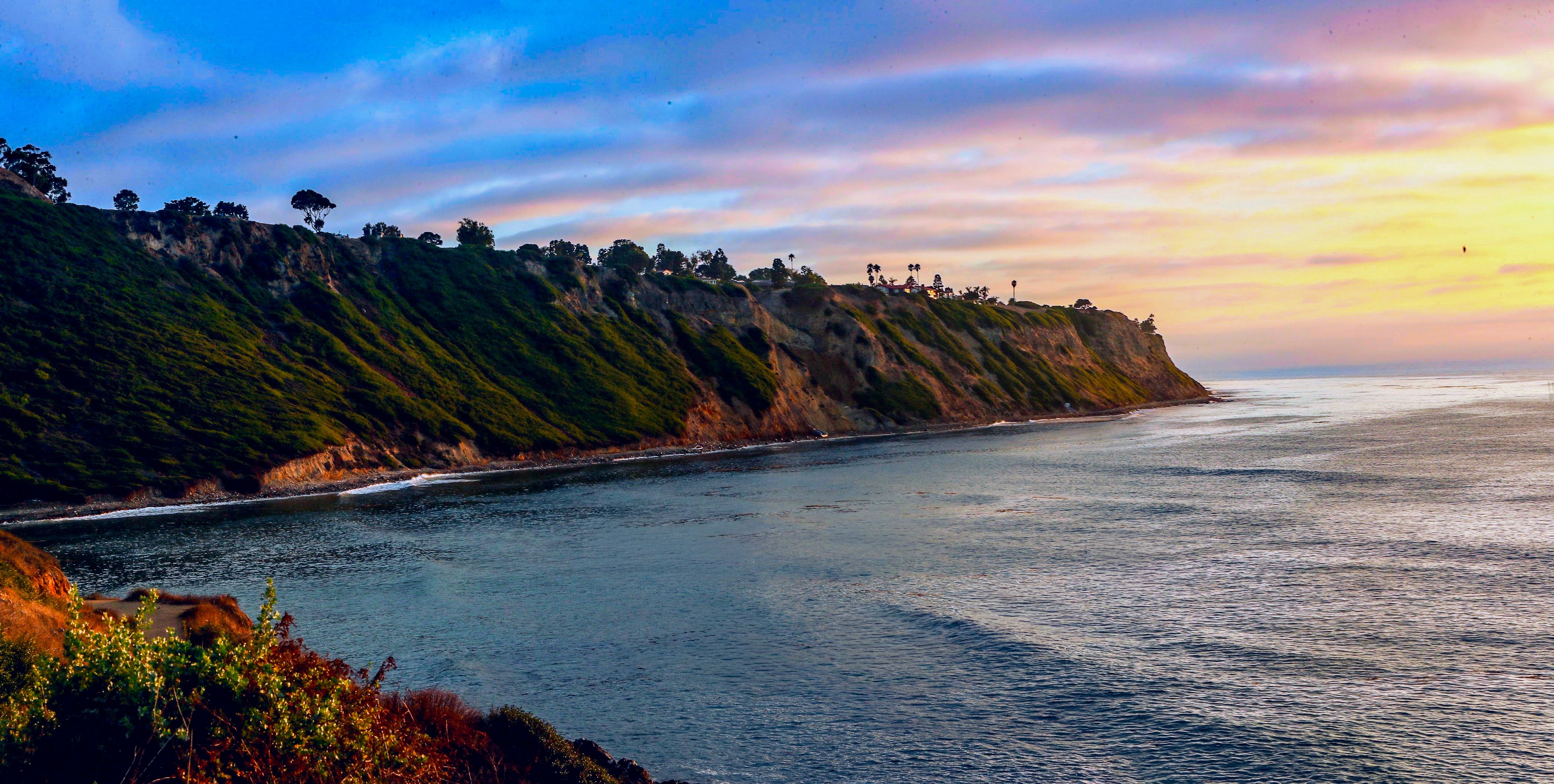 Palos Verdes Cove Sunset — Coastal Cliffs in Golden Light